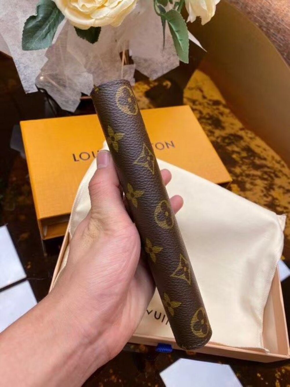 Louis Vuitton Wallet - Picture 8 of 8